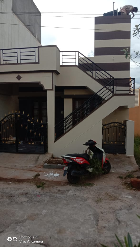 600 Sqft West Face Residential House Sale Vijayanagar, Mysore