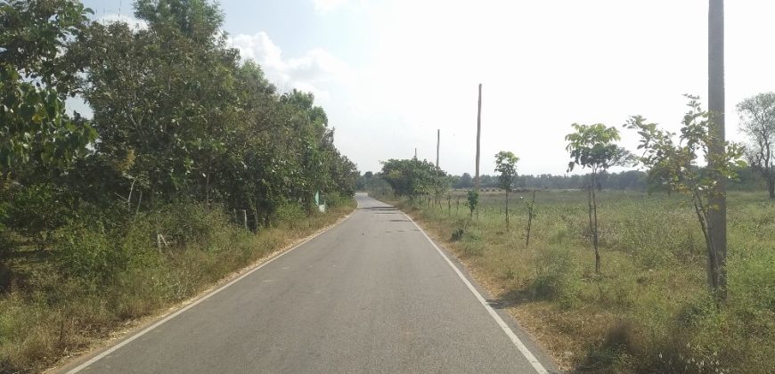 38 Gunta Land Sale Huilalu, Mysore