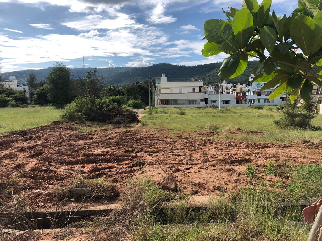 2400 Sqft East Face Residential Site Sale Police Layout, Mysore