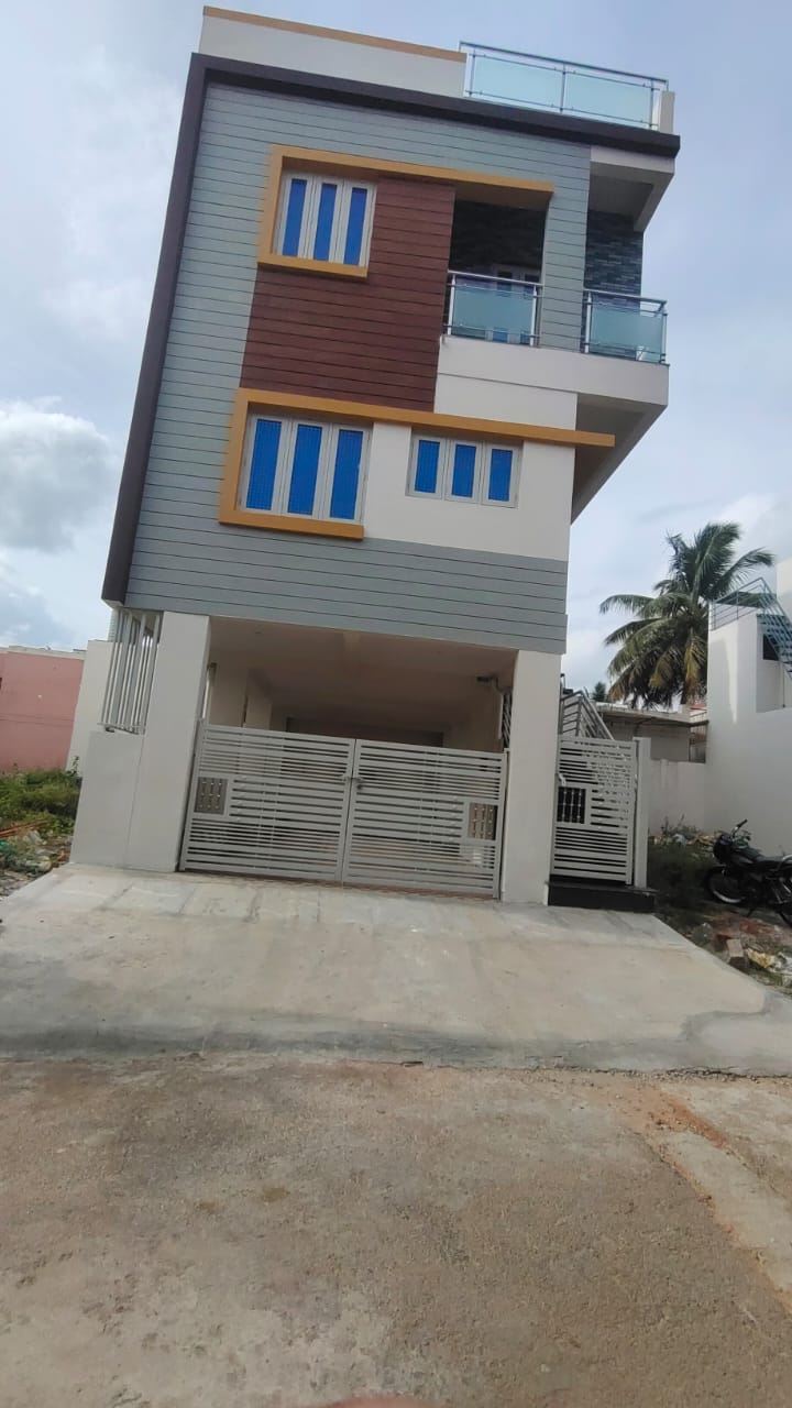 600 Sqft South Face Residential  Duplex House Sale Srirampura, Mysore