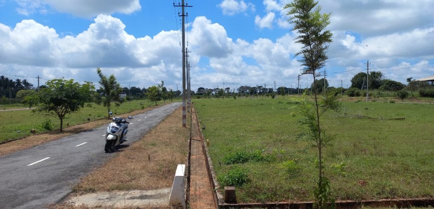 1500 Sqft South East Corner Residential Site Sale HD Kote Road, Mysore