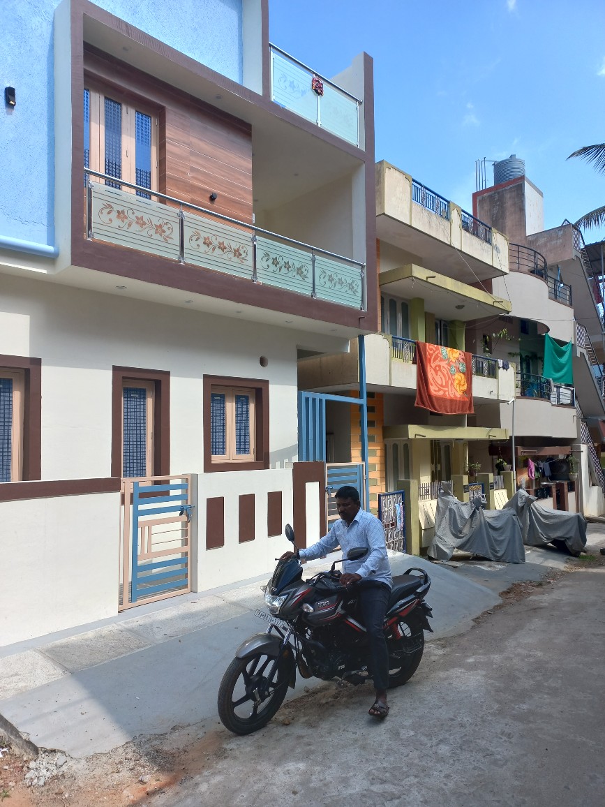 600 Sqft  South Face Residential Duplex House Sale Ramakrishanagar, Mysore