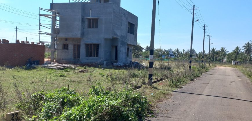 600 Sqft North Face Residential Site Sale University Layout, Mysore