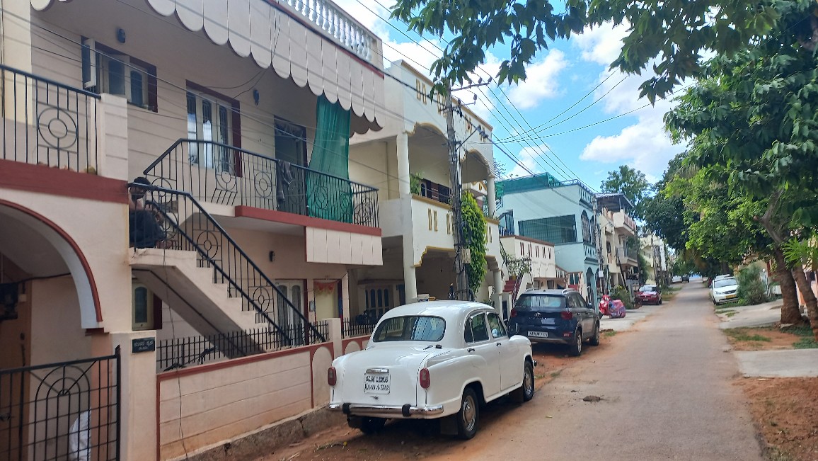 1400 Sqft West Face Residential Old House Sale Ramakrishna Nagar, Mysore
