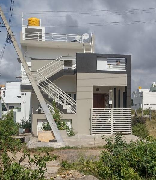 800 Sqft South East Corner Residential House Sale Vijayanagar, Mysore