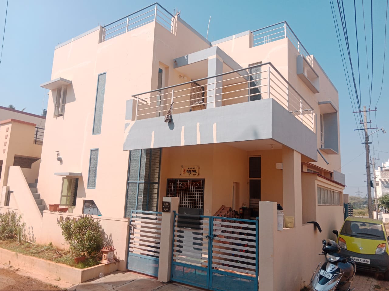 1200 Sqft North East Corner Residential Duplex House Sale Bogadi, Mysore
