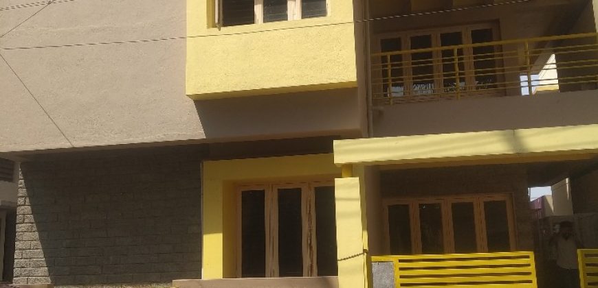 1200 Sqft South Face Duplex House Sale Srirampura, Mysore